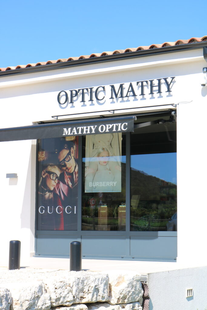 Illustration de Optique Mathy
